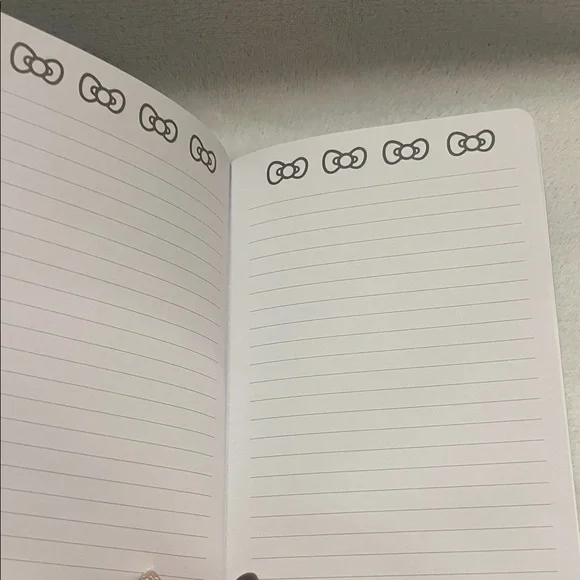 Hello Kitty Pink and Blue Tablet Cover (D) - Picture 2 of 3